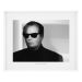 Marco Jack Nicholson de Eichholtz con gafas de sol