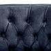 Silla de comedor Dearborn de Eichholtz con tapizado azul medianoche Savona